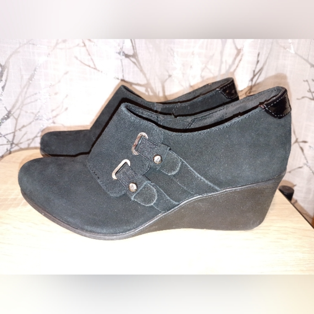 Anne‎ Klein Sport Black Suede Wedge Shoes *Free Shipping*